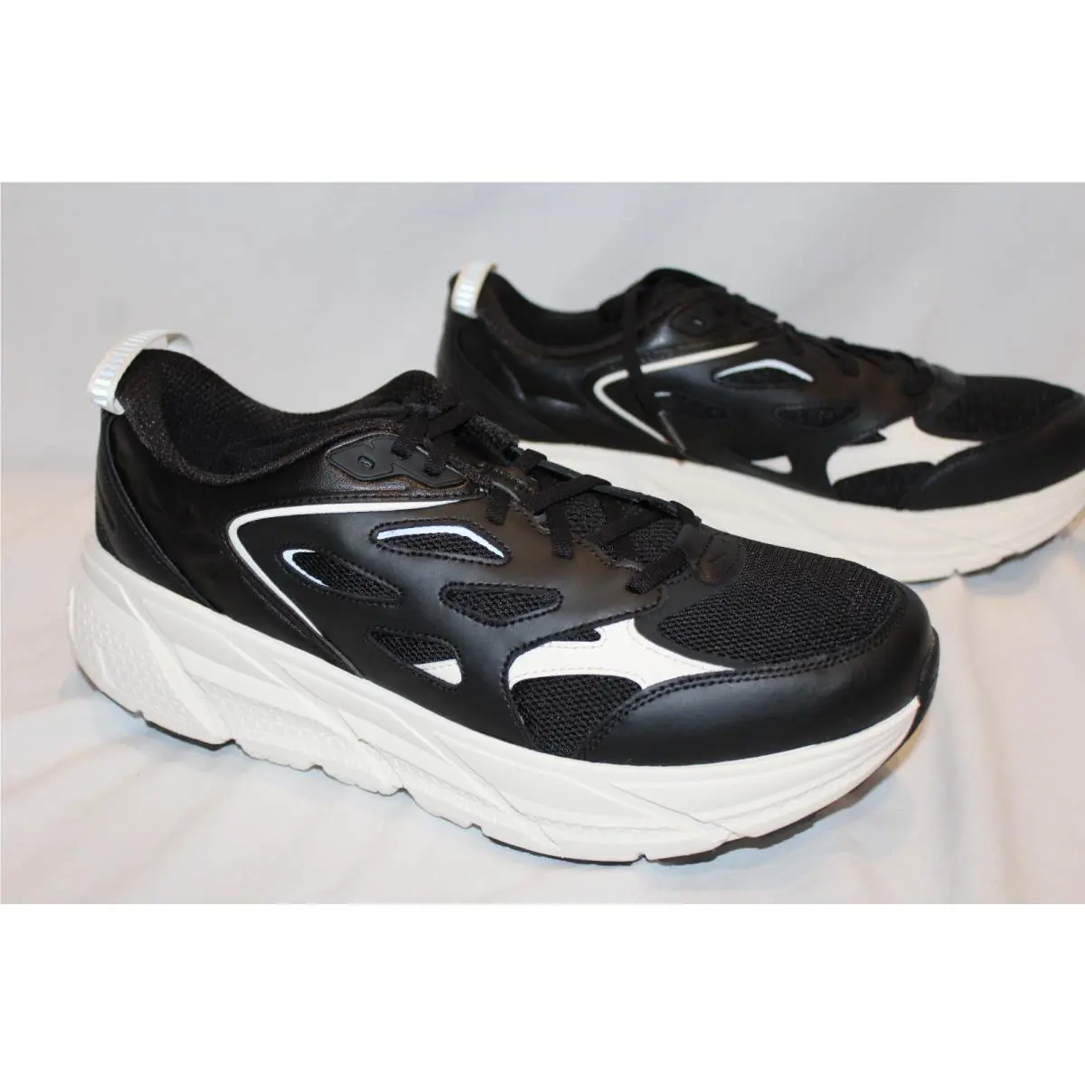 Hoka shoes - Black 0