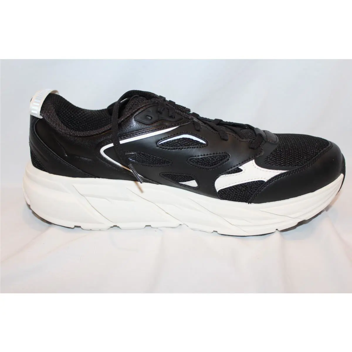 Hoka shoes - Black 3