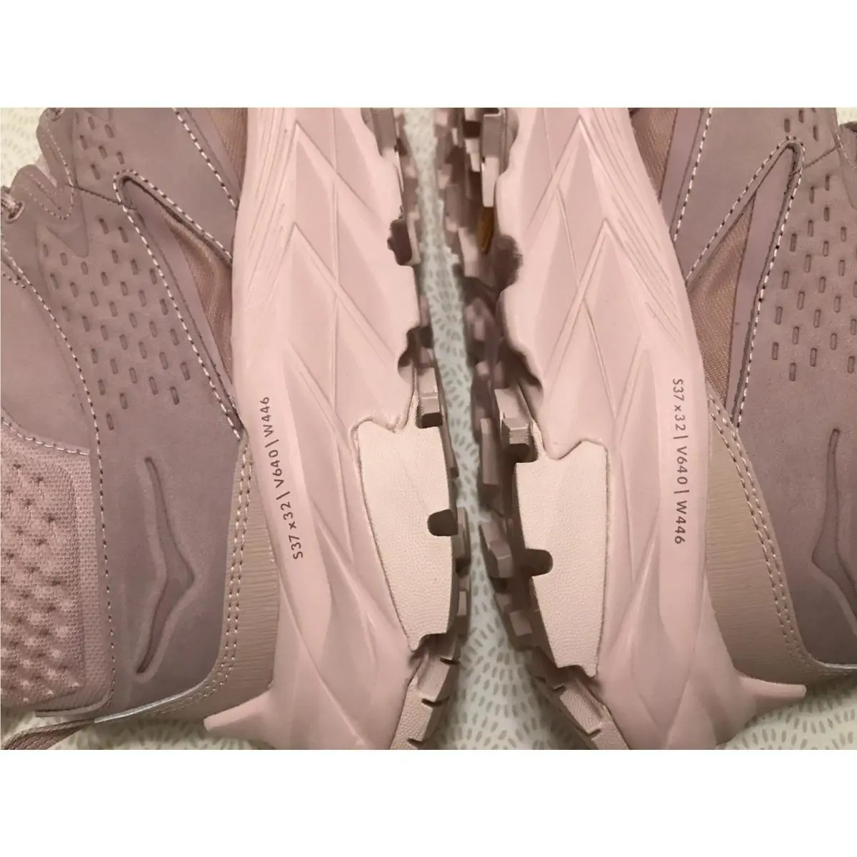 Hoka shoes - Hoka One One Anacapa - One One Anacapa - Pink 1