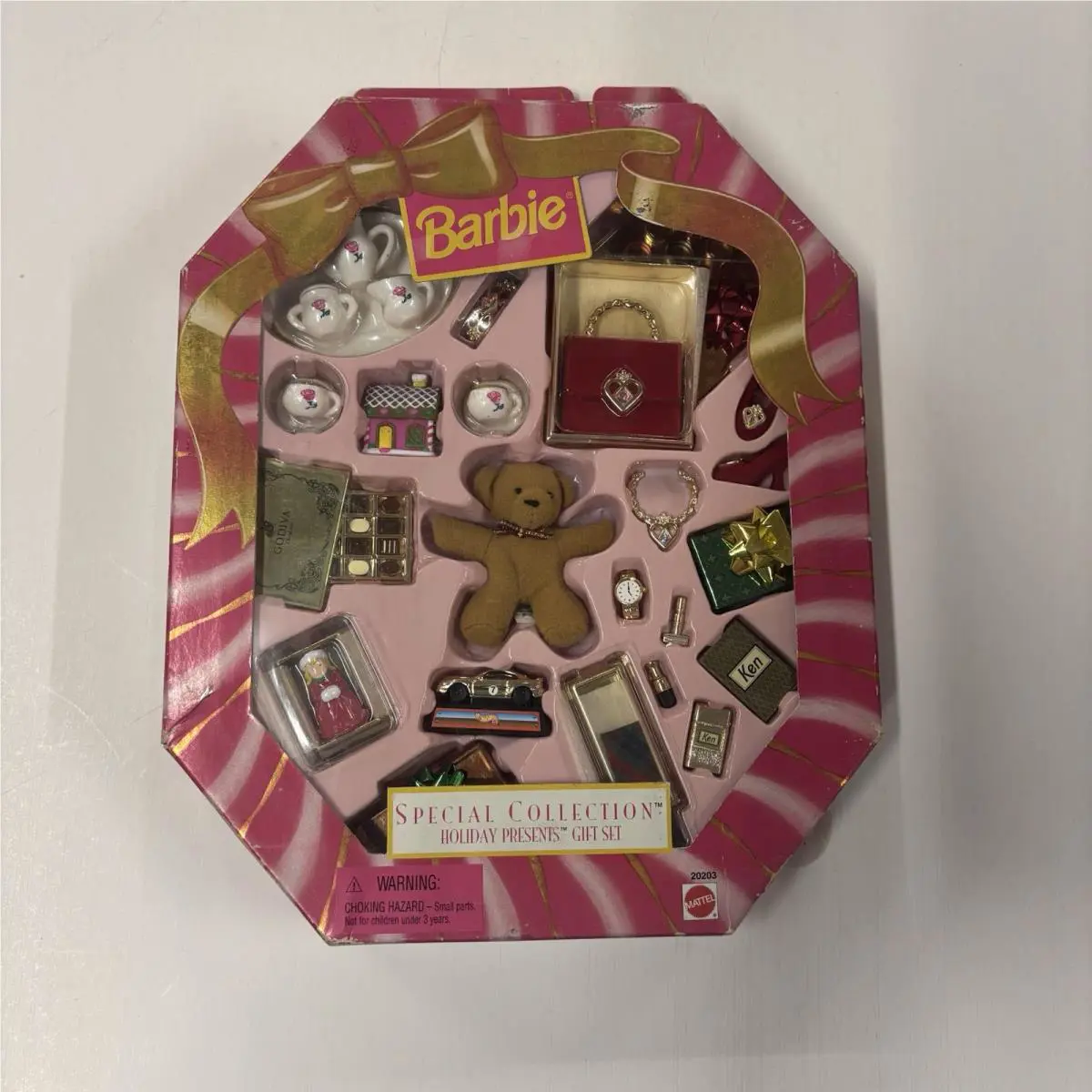 Barbie Special Collection Holiday Presents Gift Set 1998