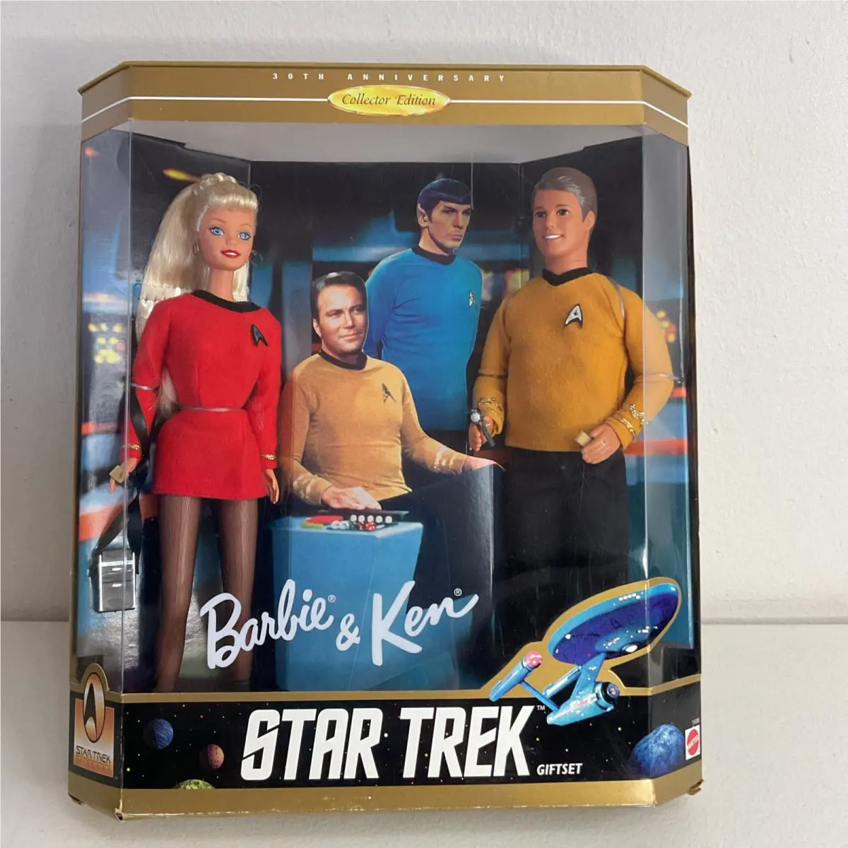30Th Anniversary Collector Edition “star Trek” Barbie Ken Gift Set