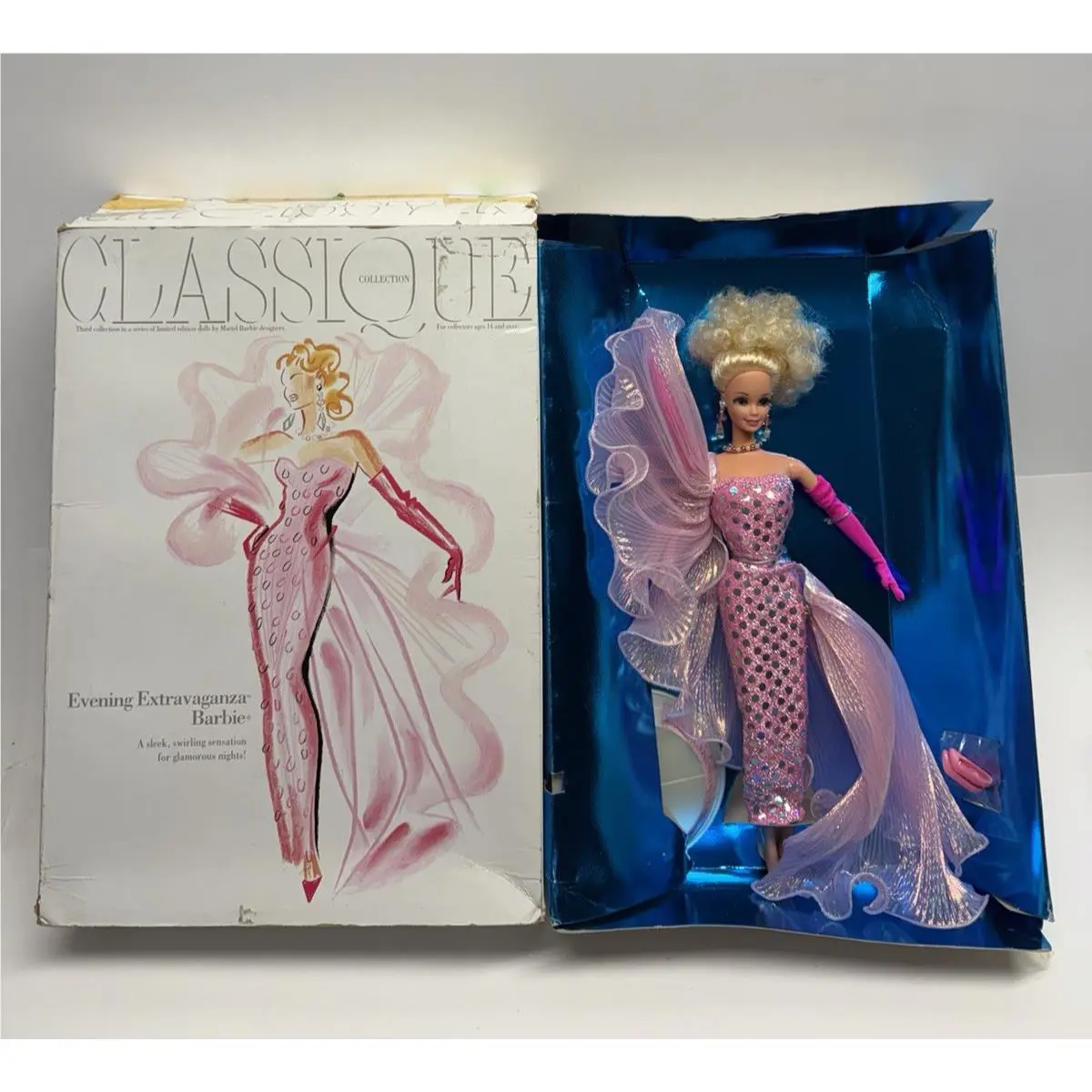 Vintage Nos 1994 Evening Extravaganza Blonde Barbie Doll Classique Collection
