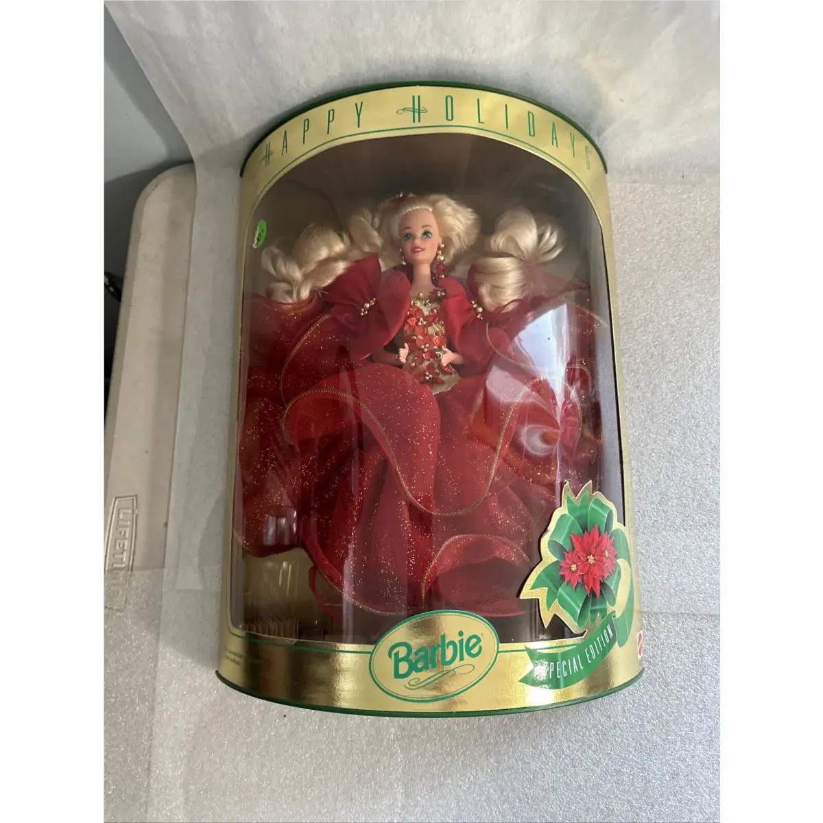 1993 Happy Holidays Special Edition Barbie Doll Never Opened Red Dress