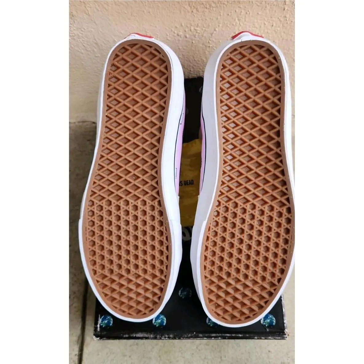 Vans shoes - VANS Vault - Vault - VN0A4CS561G1 - Pink 2