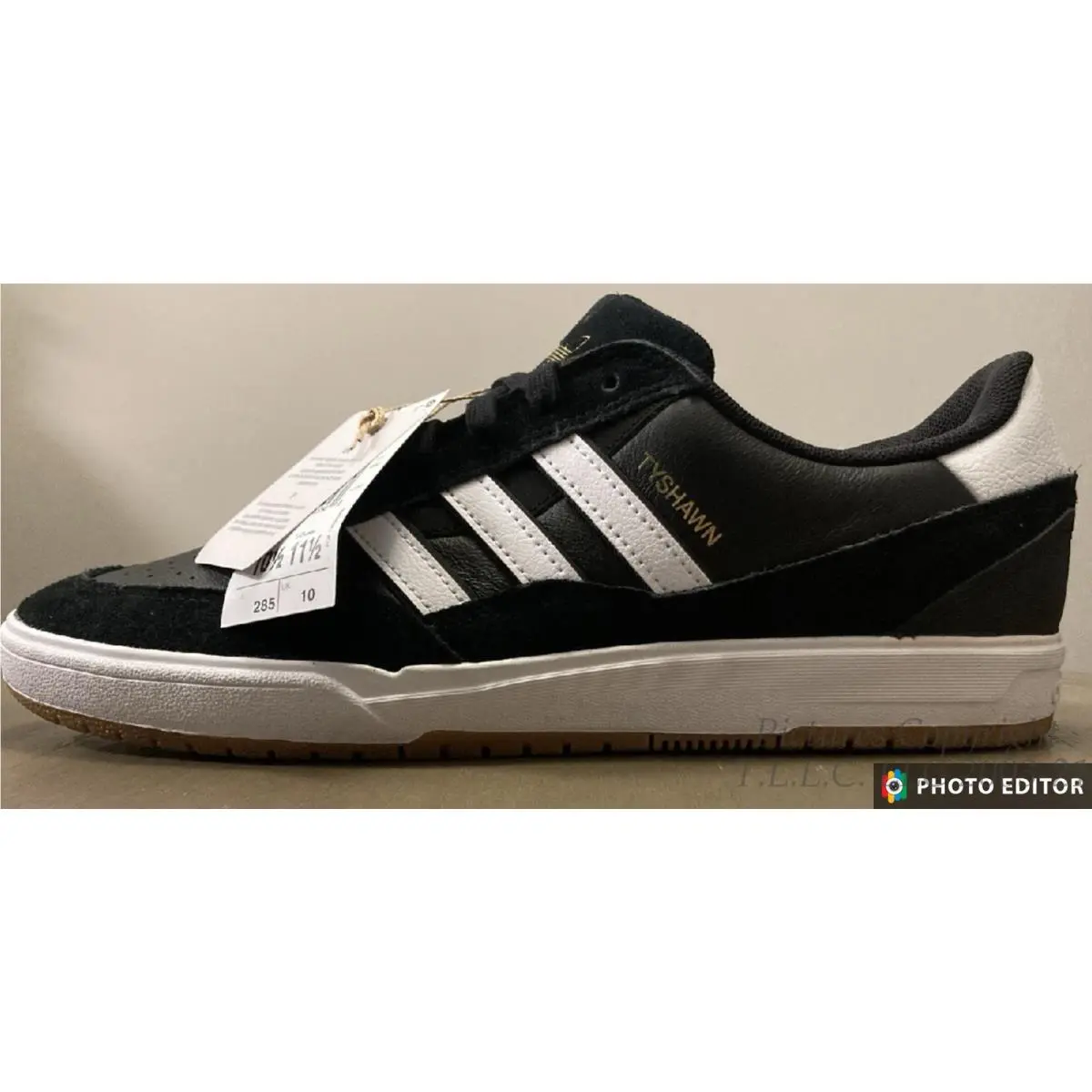 Adidas shoes - WHITE/DARK NAVY (UPC: 197615815607) 1