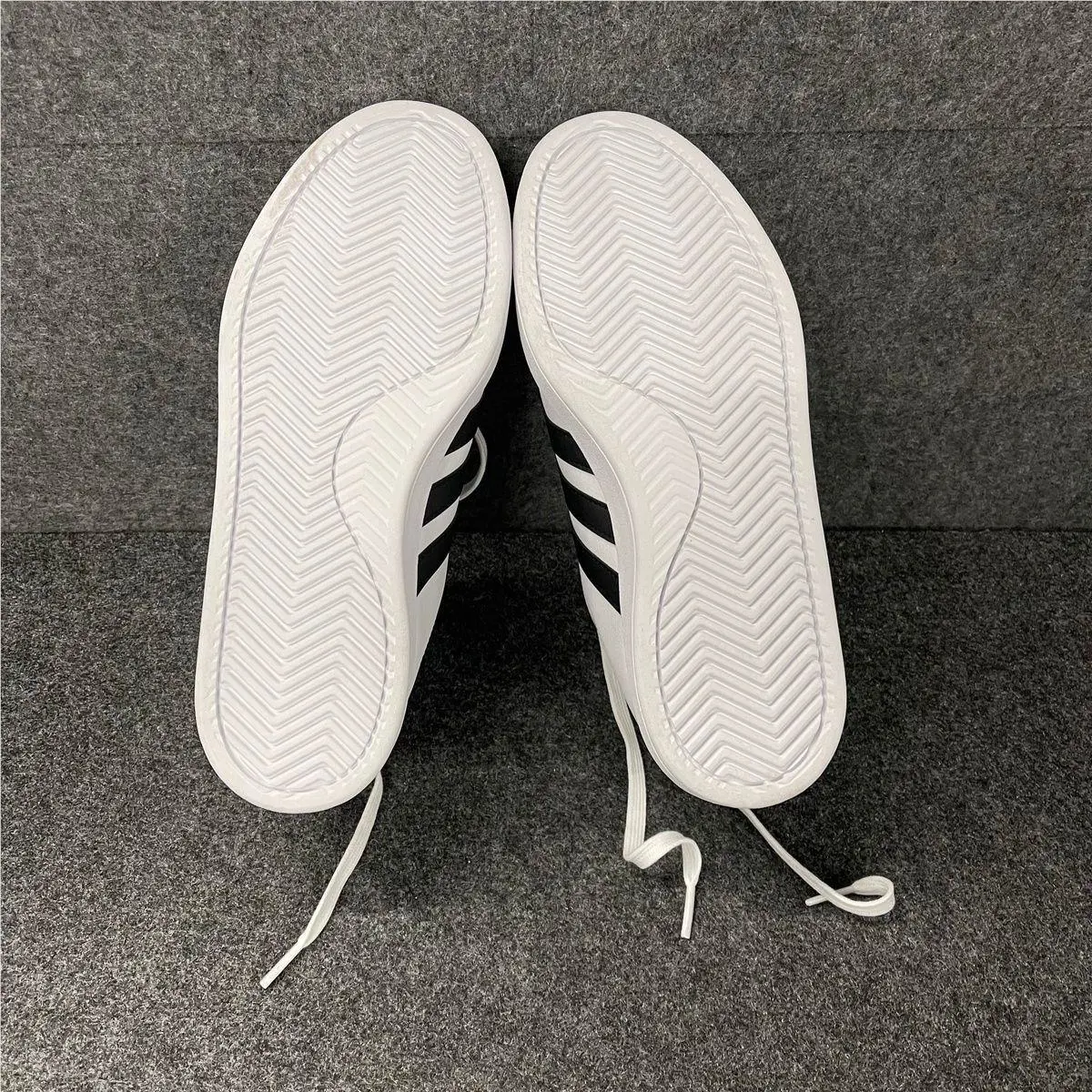 Adidas shoes - vs-178318 - vs-178318 - Multicolor (UPC: 195739845302) 0