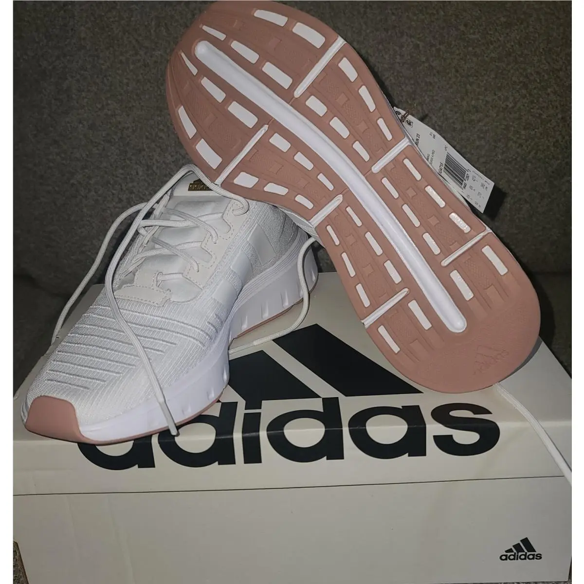 Adidas Swift Run 23 Women`s White Sneakers US Size 10 070126