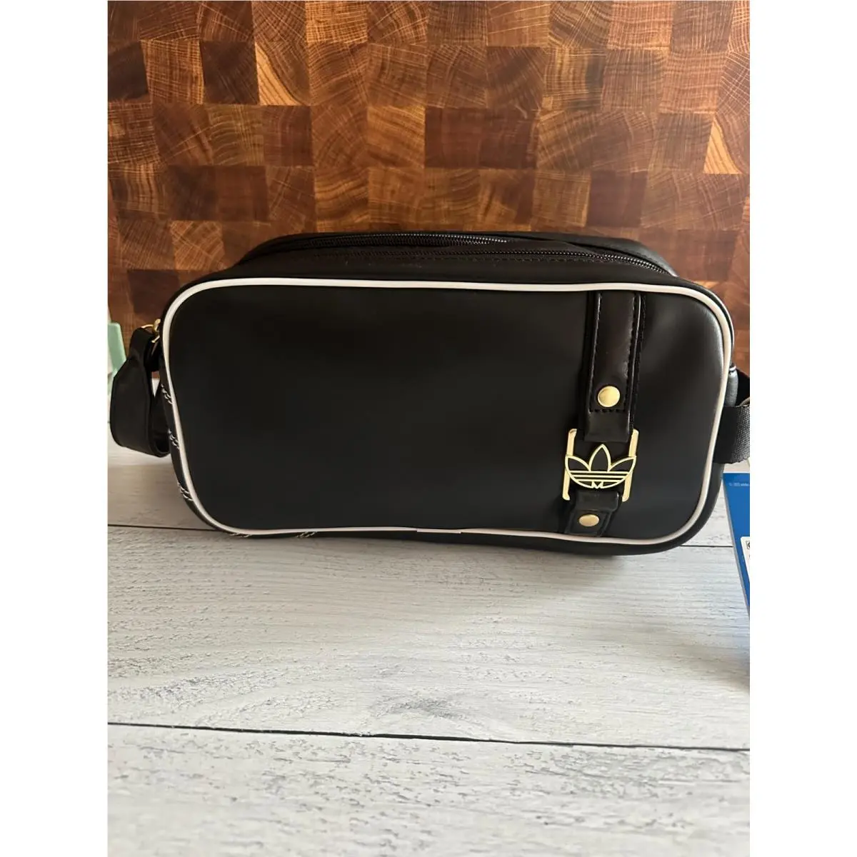 BN  Originals Washkit Bag Black KE2325 by Adidas