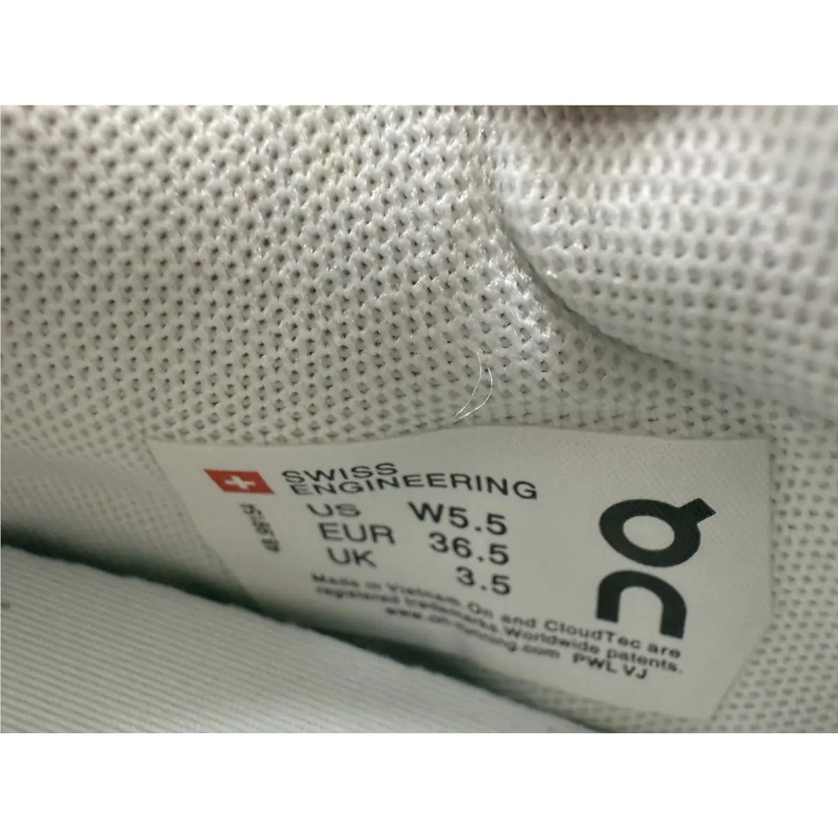 On-Running shoes - On THE ROGER - THE ROGER - 3MD11270258 - White 7