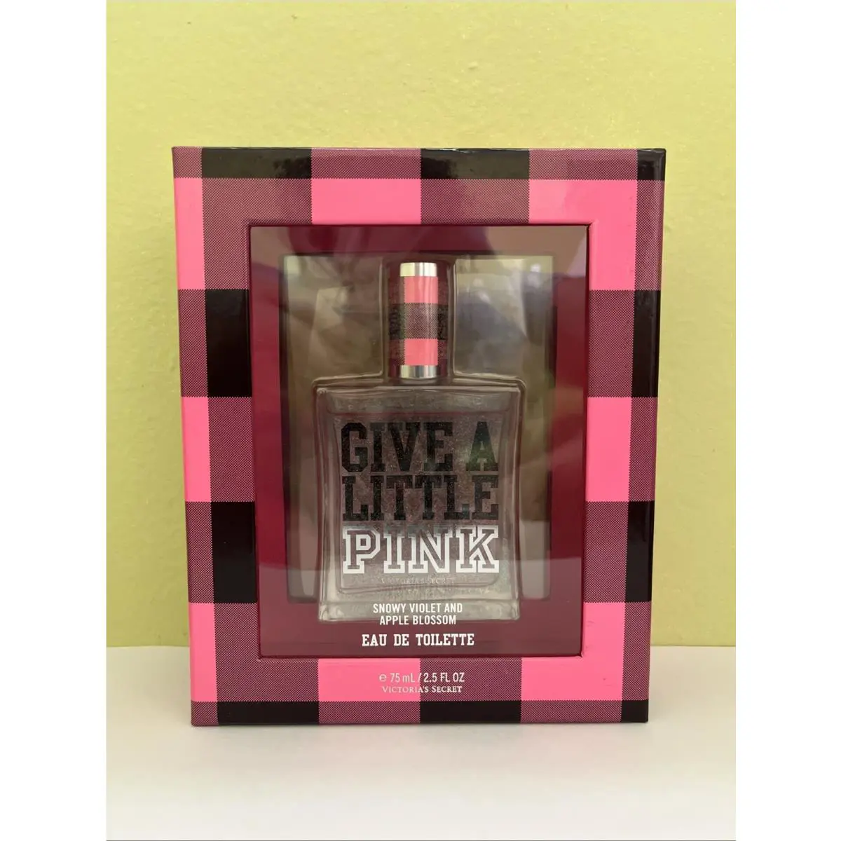 1 Victoria`s Secret Give A Little Pink Eau de Toilette Shimmer Edt 2.5oz