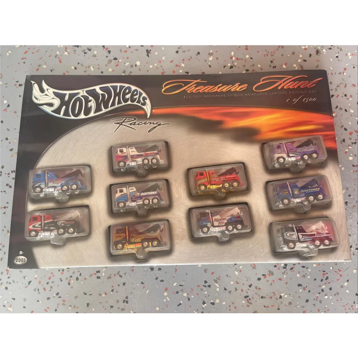 Hot Wheels 2001 Treasure Hunt Racing Wreckers Set with Factory Box