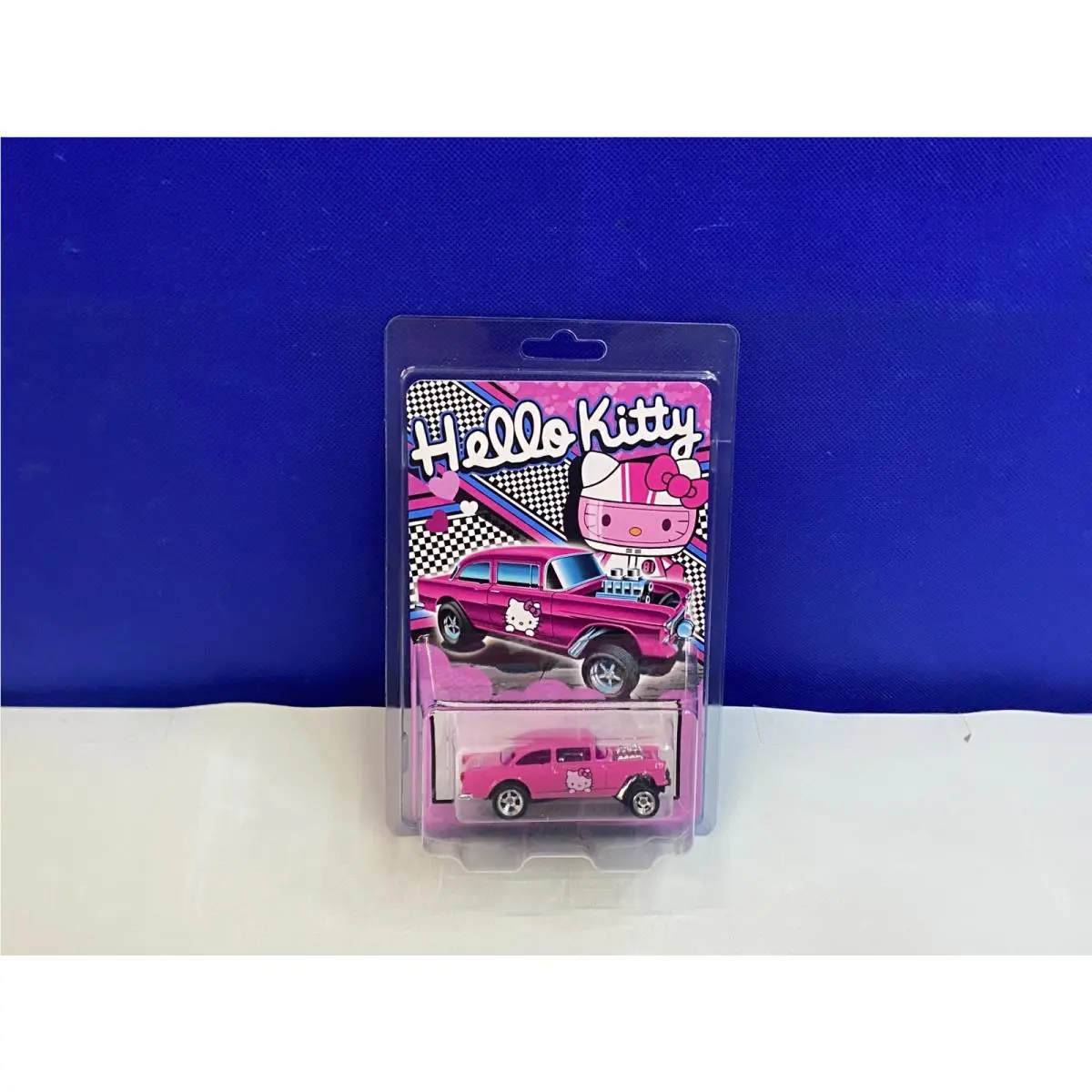 Hot Wheels 1/64 CS Customs Hello Kitty `55 Chevy Gasser Custom W/ Protecto