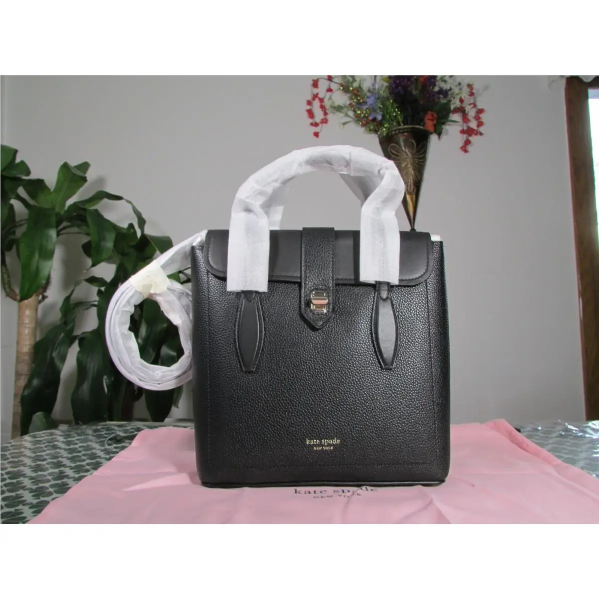 Kate Spade Leather Essential Medium North South Tote PXR00270 Black