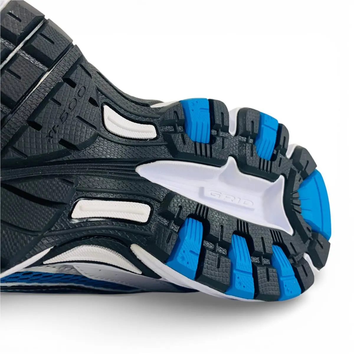 Saucony shoes - Saucony Ride Millennium - Ride Millennium - S70812-27 - White 9