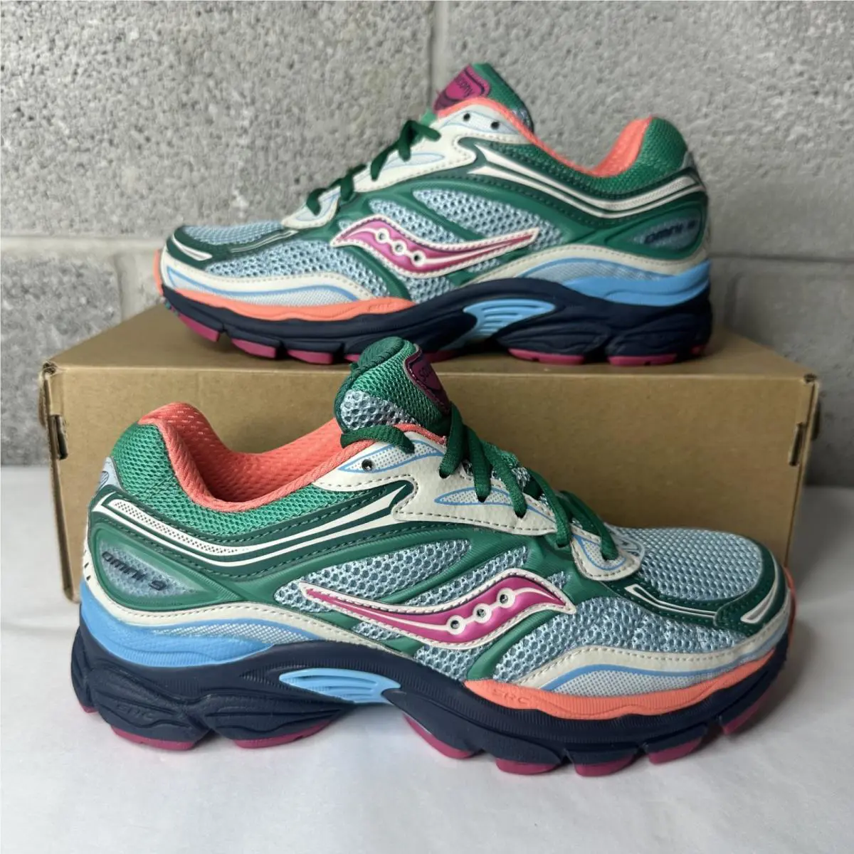 Saucony shoes - Saucony ProGrid Omni 9 Foot Locker Exclusive - S61037-3 - Green 0