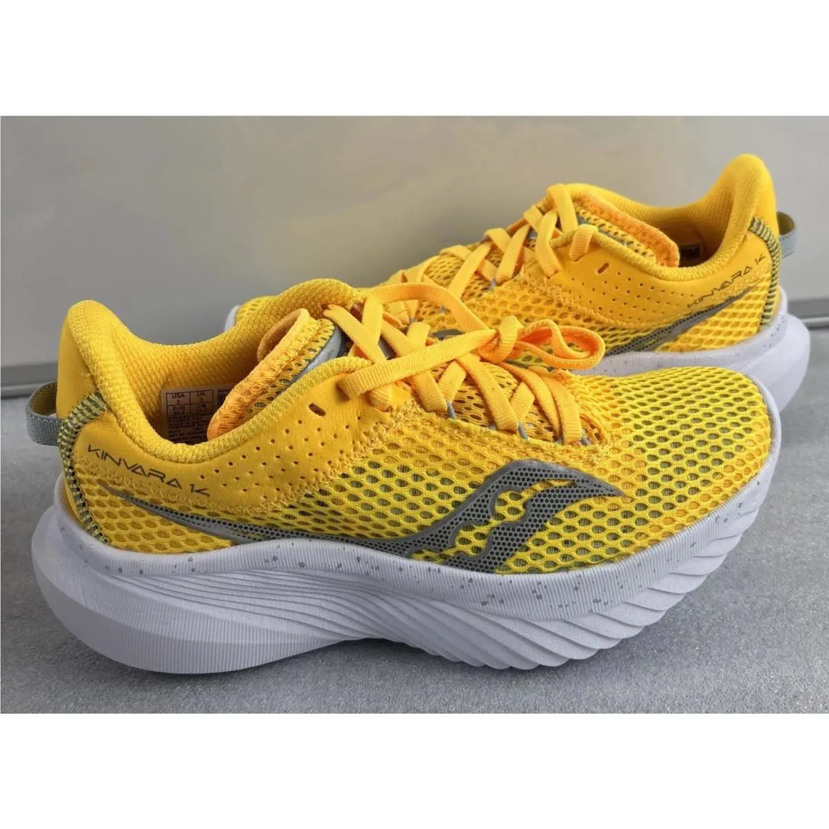 Saucony shoes - Saucony Kinvara 14 - Kinvara - S10823-123 - Yellow Silver 3