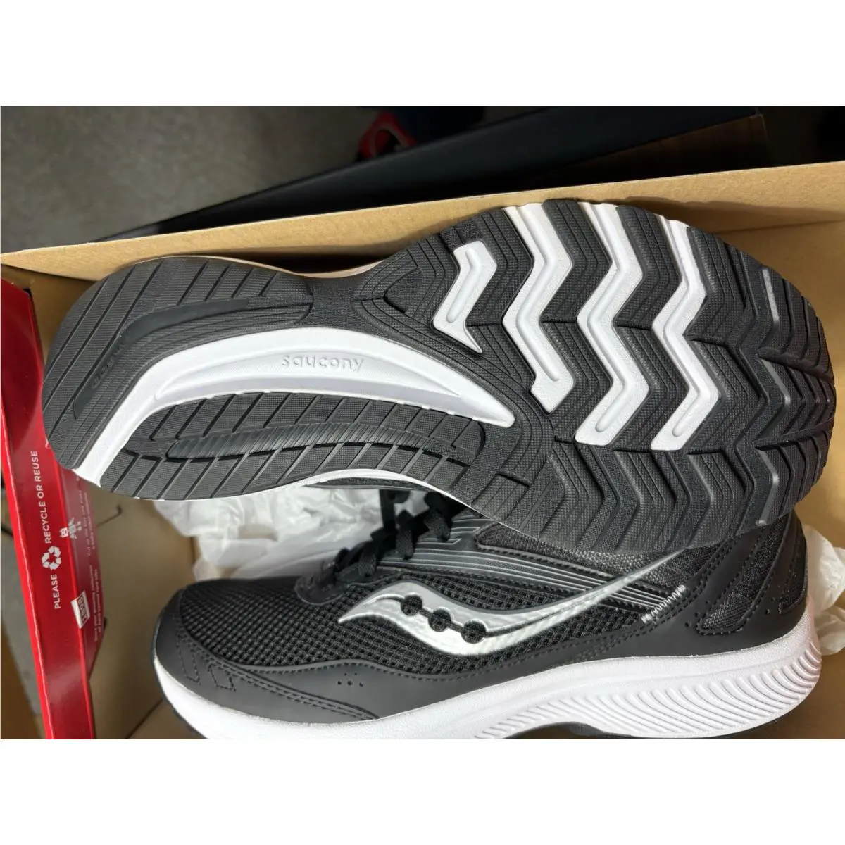 Saucony shoes - Saucony Cohesion 15 - Cohesion - S20701 50 - Black, Manufacturer: Space Blue Fire 2