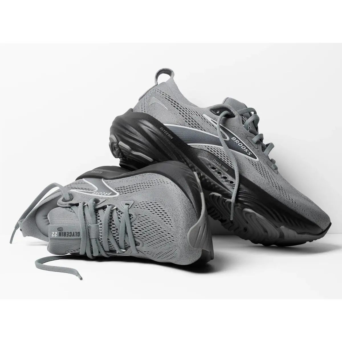 Brooks shoes - Black 26