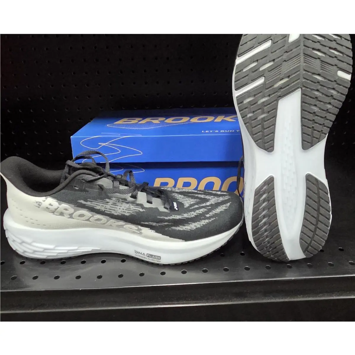 Brooks shoes - Brooks Lunch 11 - Lunch - Black / White01 3