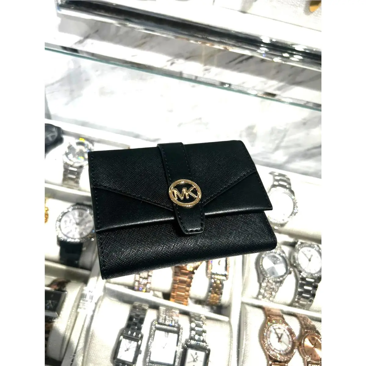 Michael Kors Greenwich Medium Gold-tone Saffiano Leather Trifold Wallet Black