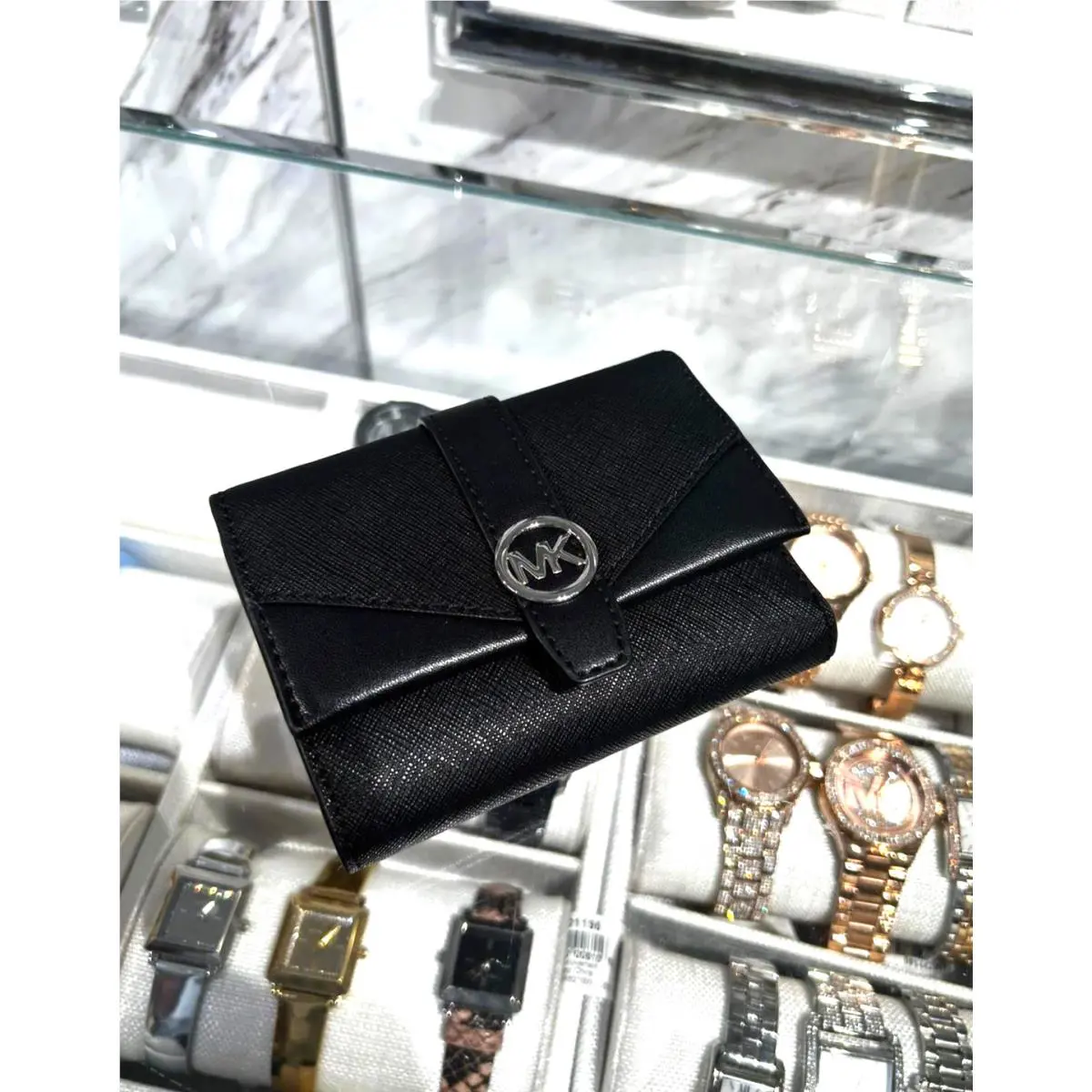Michael Kors Greenwich Medium Silver-tone Saffiano Leather Trifold Wallet Black