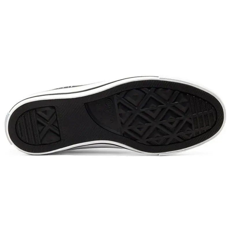Converse shoes - White 3