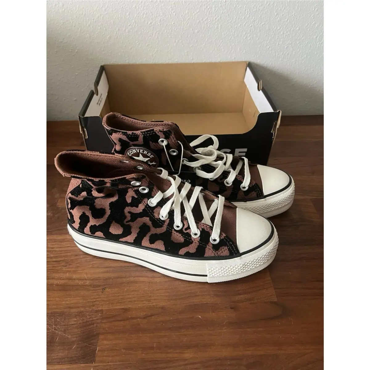 Converse shoes - Converse Chuck Taylor High - Chuck Taylor High - A12351C - Black, Brown 5