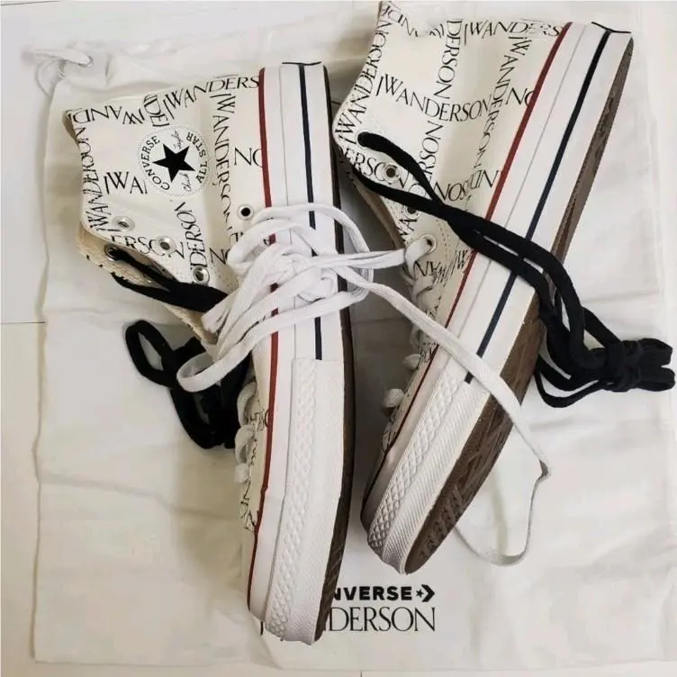 Converse shoes - White 5