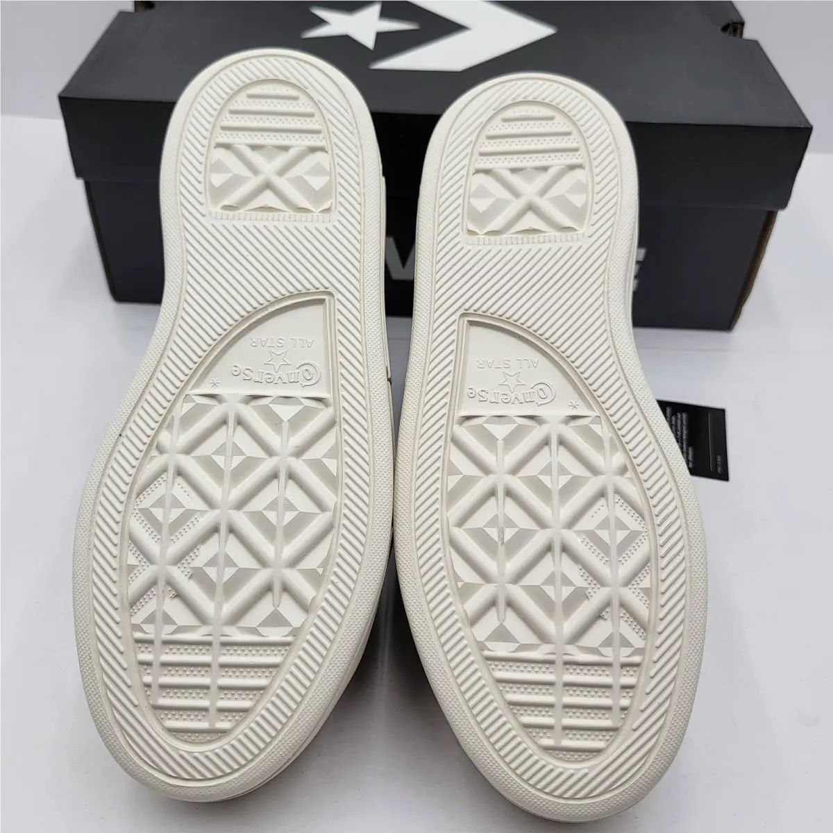 Converse shoes - Black 4