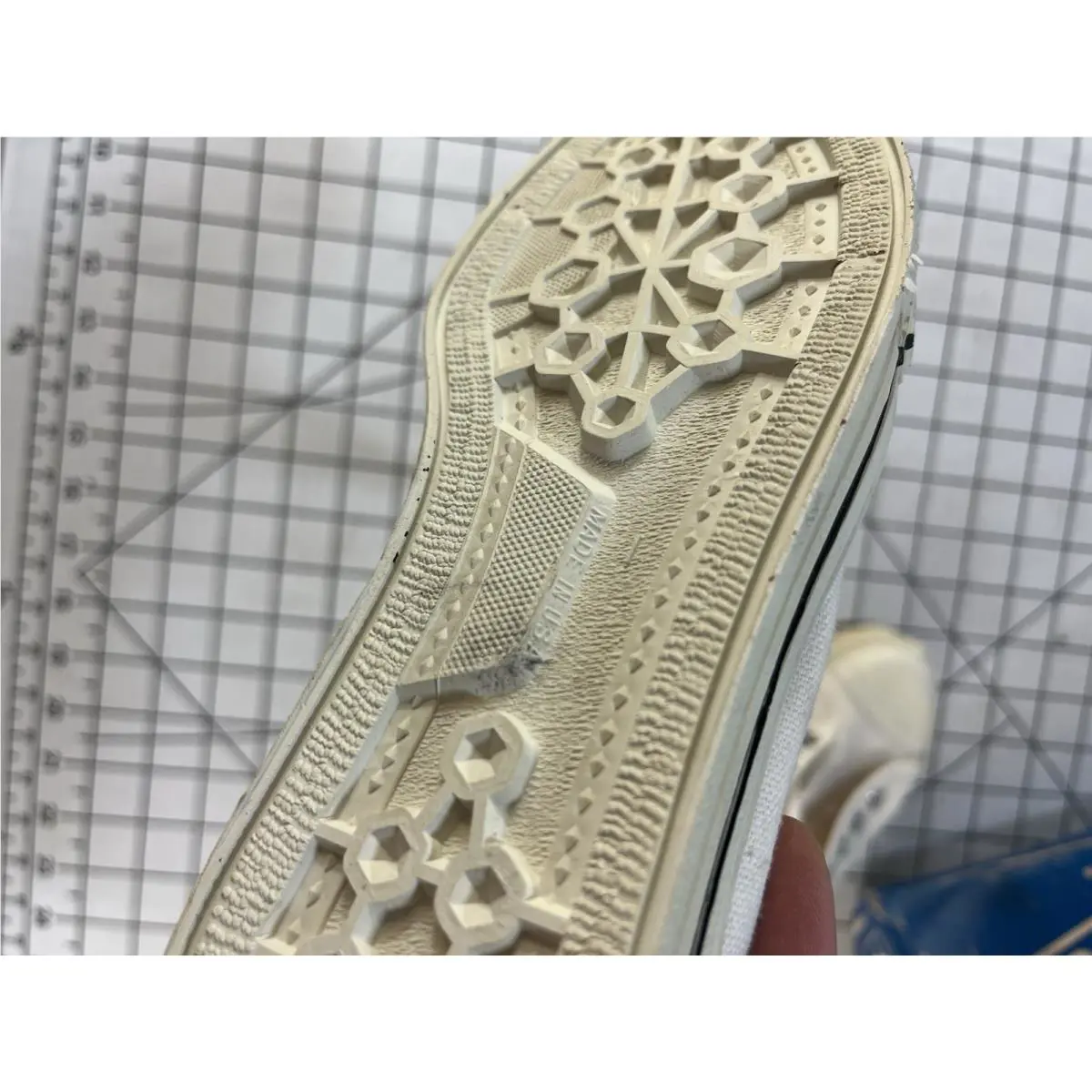 Converse shoes - White 8