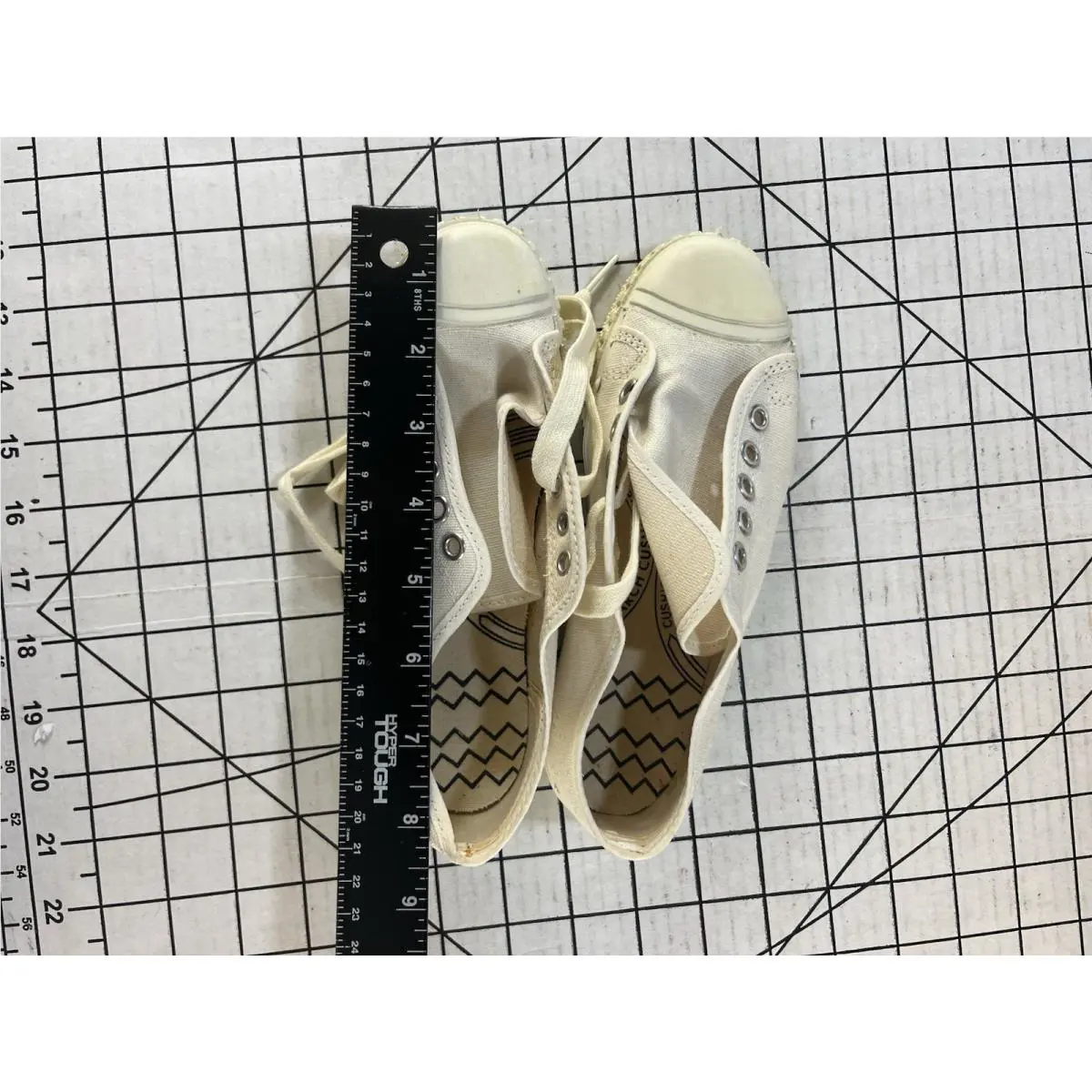Converse shoes - White 9