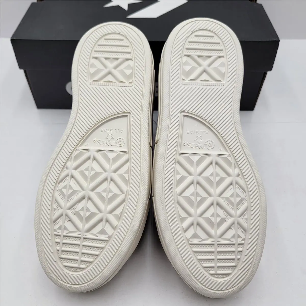 Converse shoes - Black 4