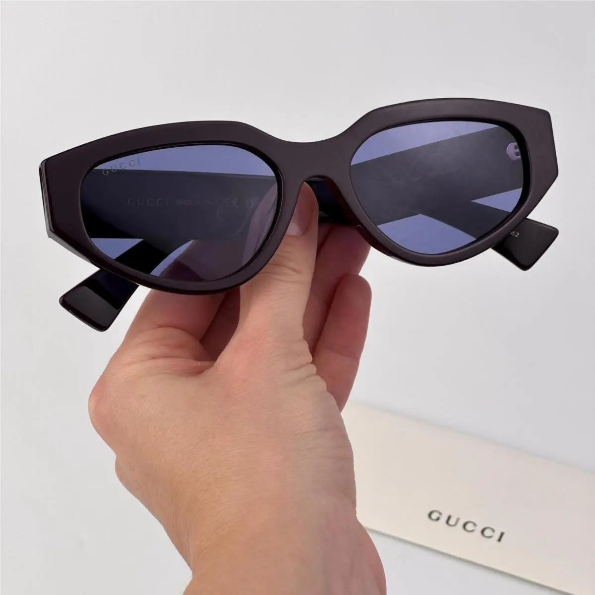 Gucci Women Sunglasses Violet Oval GG1845SA 004