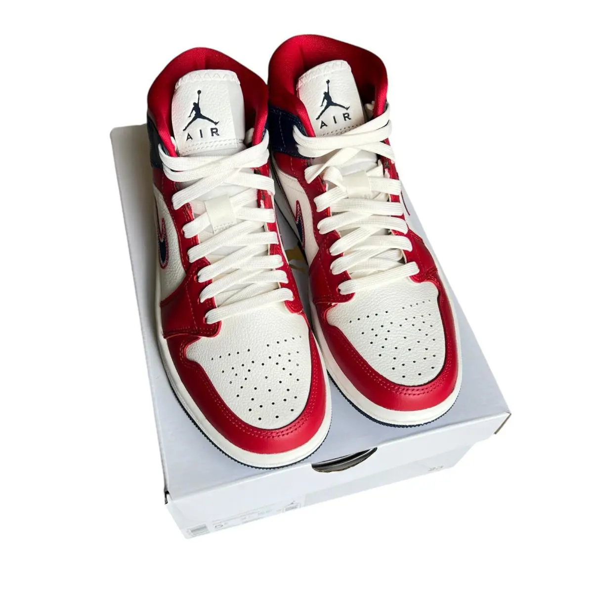 Nike shoes - Air Jordan 1 Mid SE - DQ7648-600 - Gym Red 0