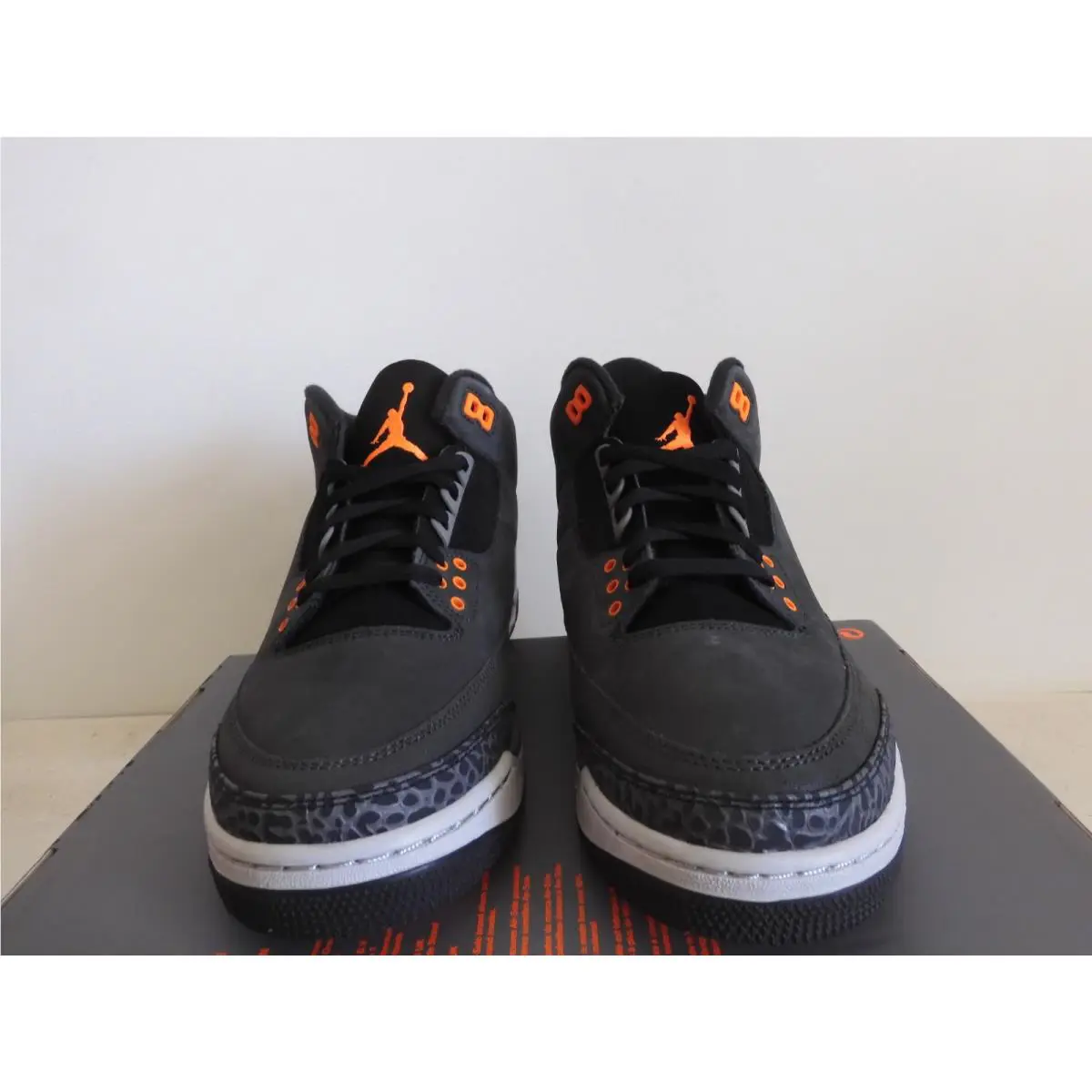 Nike shoes - Air Jordan 3 - Air - CT8532-080 - Orange 41