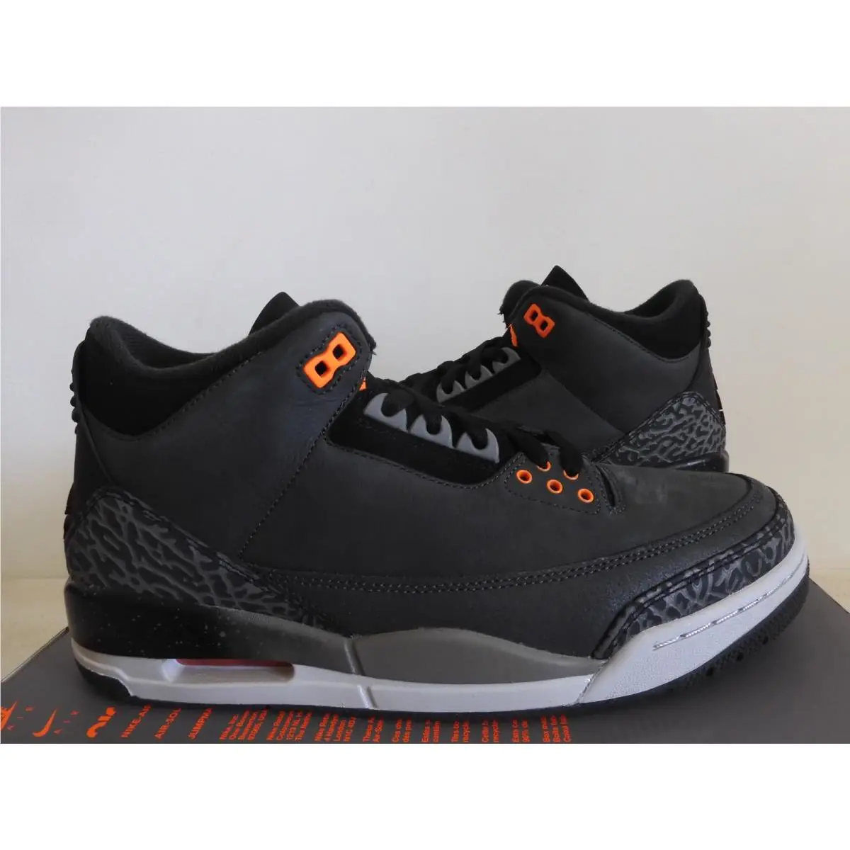 Nike shoes - Air Jordan 3 - Air - CT8532-080 - Orange 31