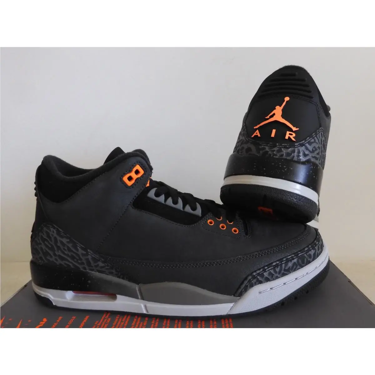 Nike shoes - Air Jordan 3 - Air - CT8532-080 - Orange 32