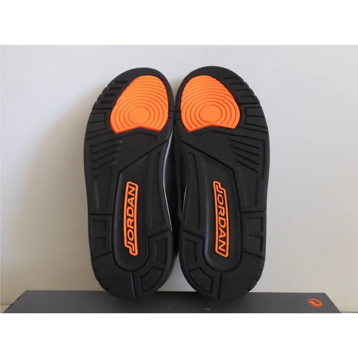 Nike shoes - Air Jordan 3 - Air - CT8532-080 - Orange 28