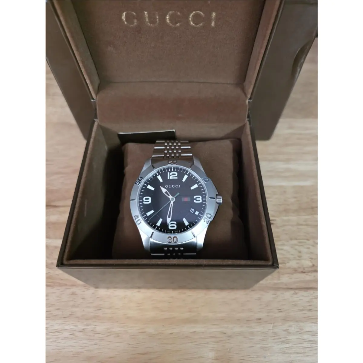 Gucci G-timeless Stainless Steel Silver Tone Series Men`s Watch