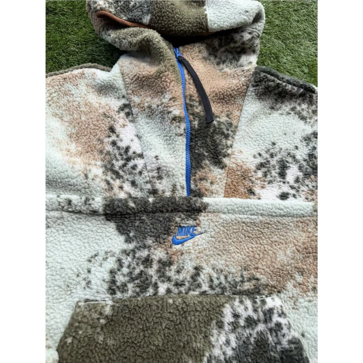 Nike clothing - Nike Sportswear Essentials+ 1/2 Zip Sherpa Hoodie - DD5009222 DD5009-222 - Camouflage 12