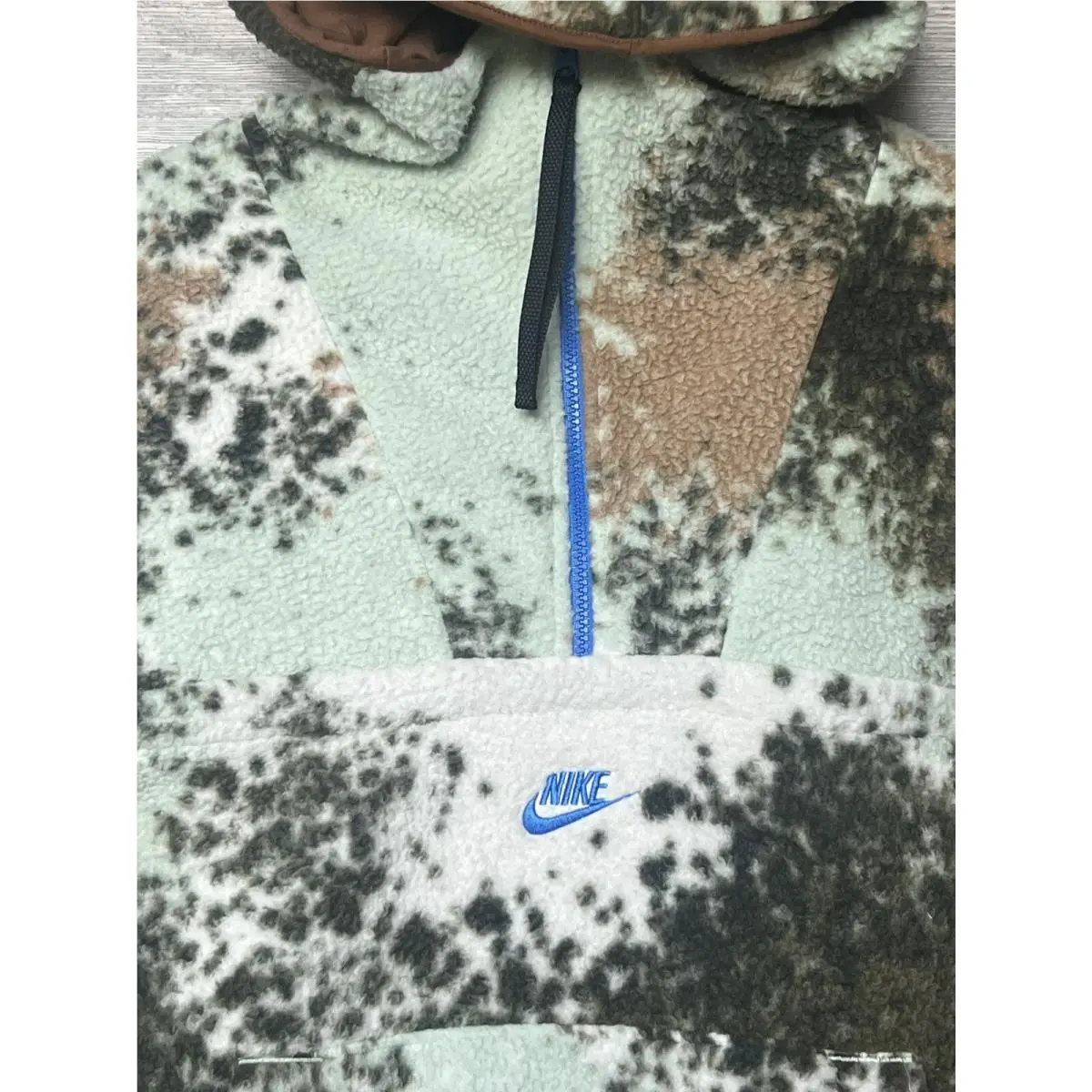 Nike clothing - Nike Sportswear Essentials+ 1/2 Zip Sherpa Hoodie - DD5009222 DD5009-222 - Camouflage 3