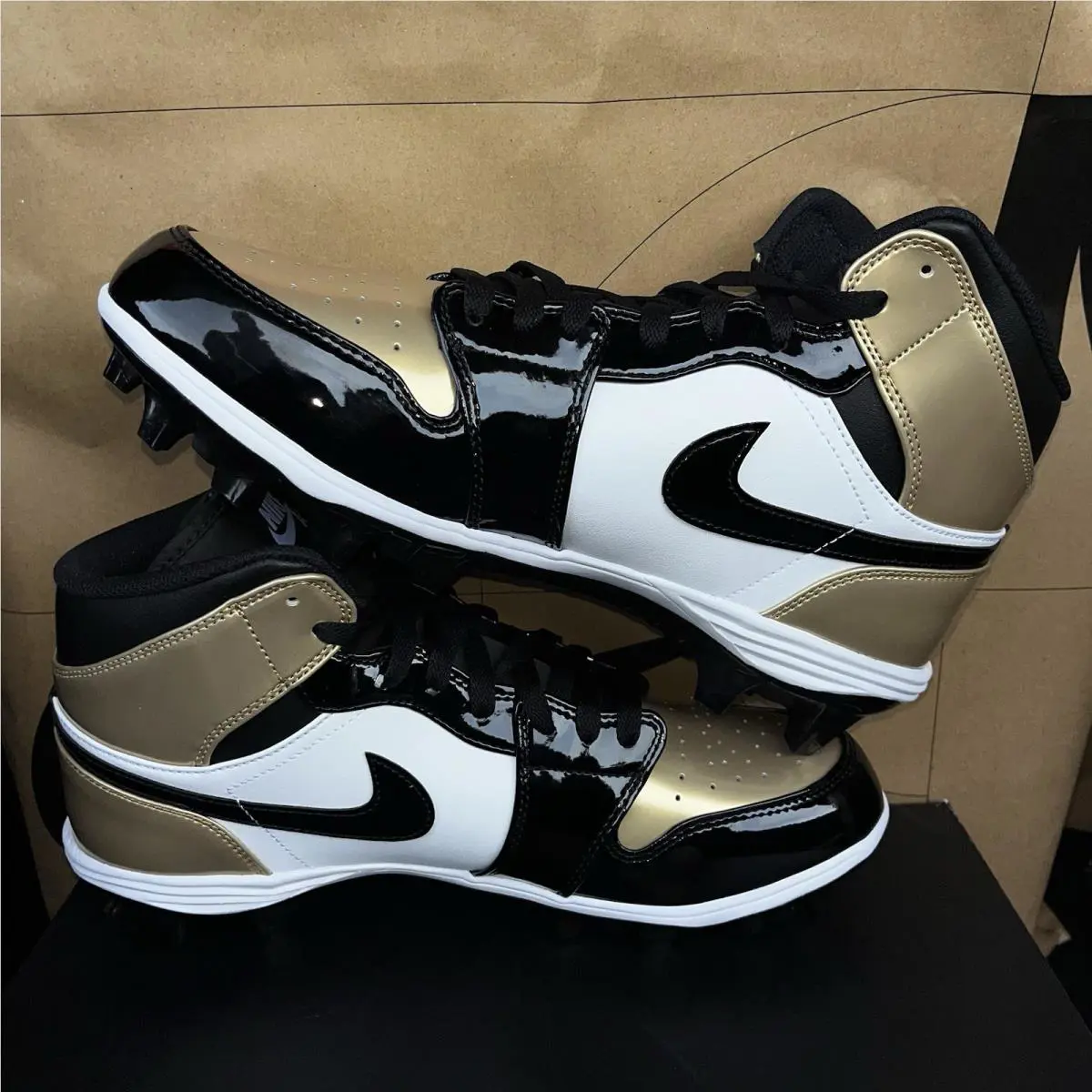 Nike shoes - Jordan 1 Mid - Mid - Fj6805-701 - Black 1