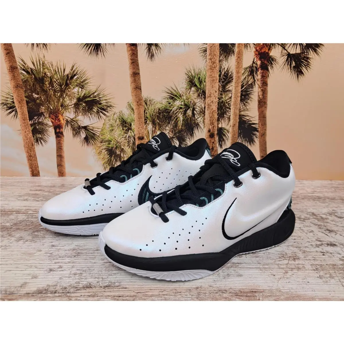 Nike shoes - Nike LeBron XXI - LeBron XXI - FZ7189-100 - White 1