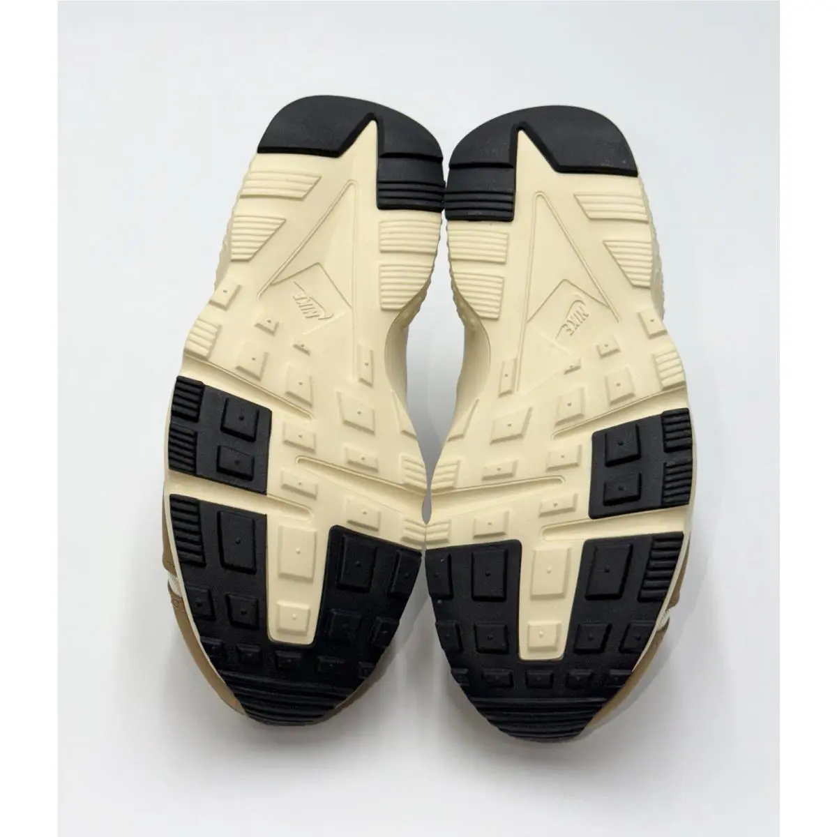 Nike shoes - Nike Huarache Run - Huarache Run - Beige 4
