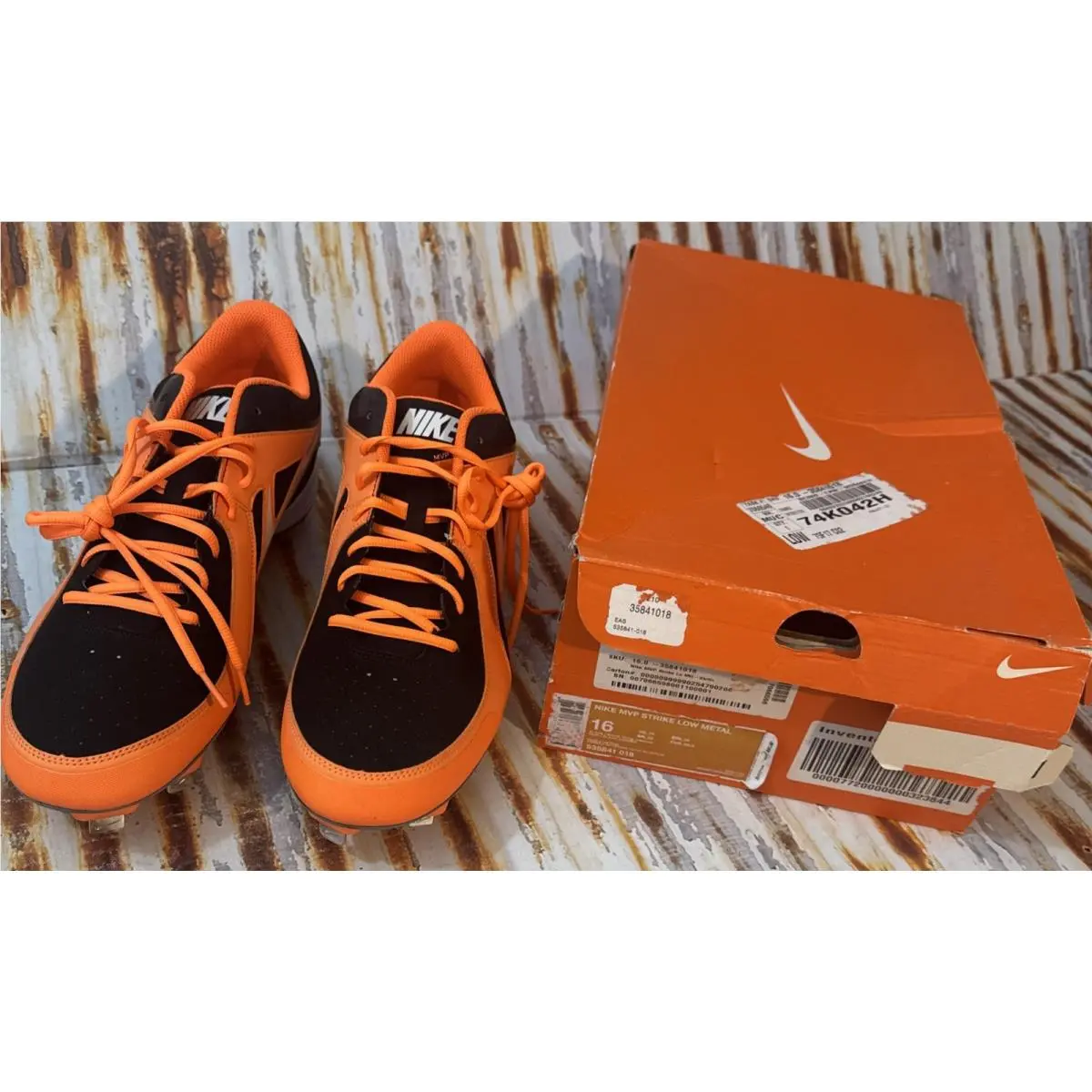 Nike Mvp Strike Men`s Sz 16 Football Shoes Low Metal Cleats Orange Black White