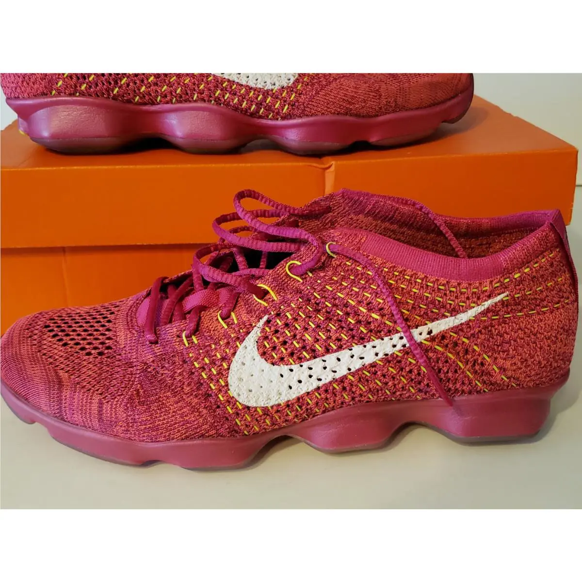 Nike shoes - Nike Flyknit Zoom - Flyknit Zoom - Pink 1