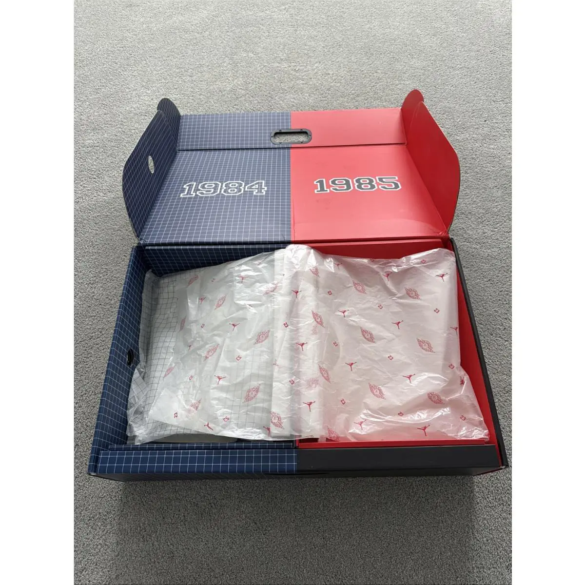 Nike shoes - Air Jordan Retro - Air Retro - Red 5