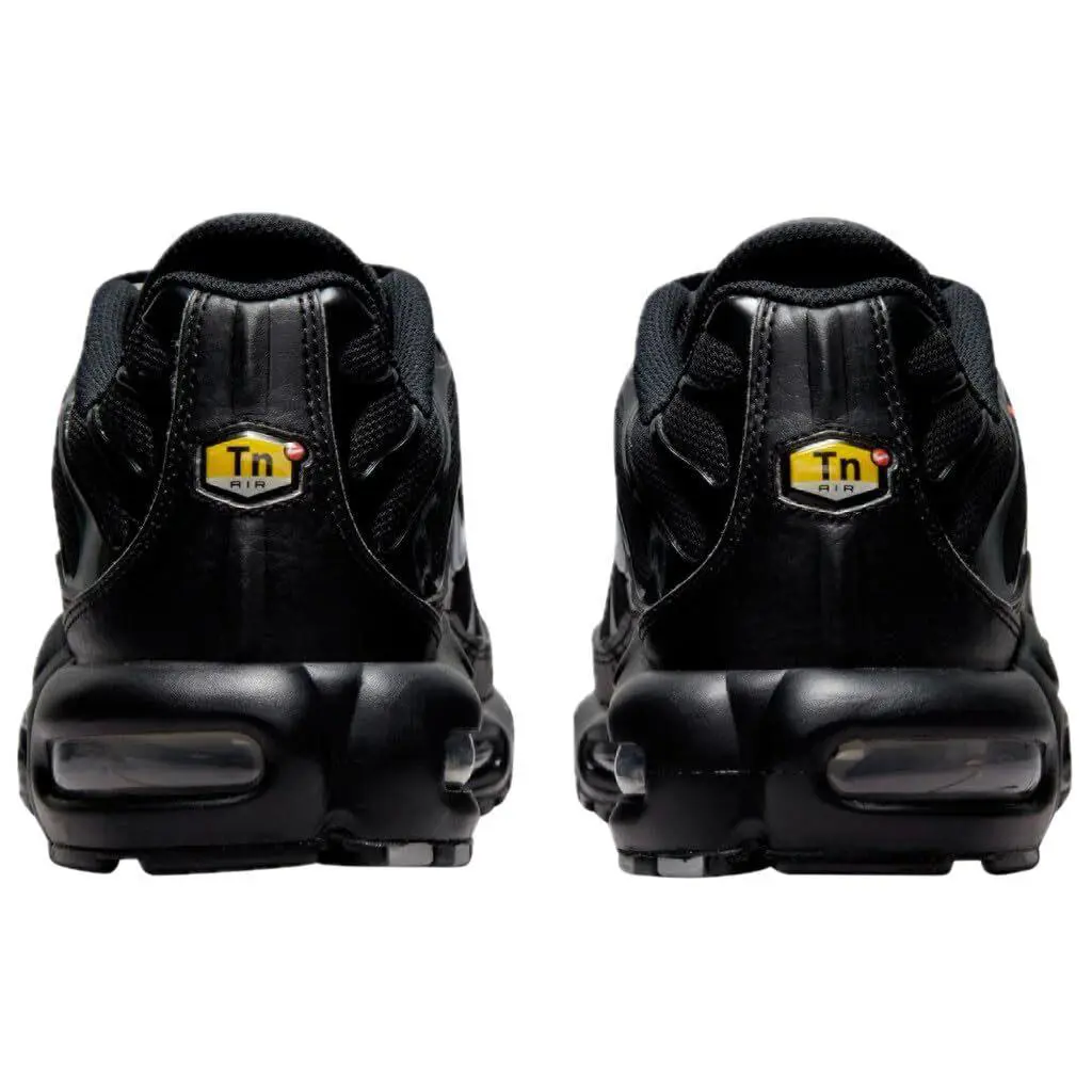 Nike shoes - Black (UPC: 196605830057) 2