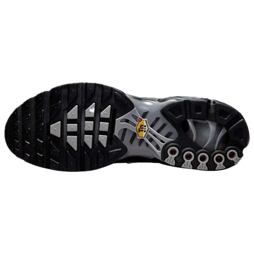Nike shoes - Black (UPC: 196605830057) 3