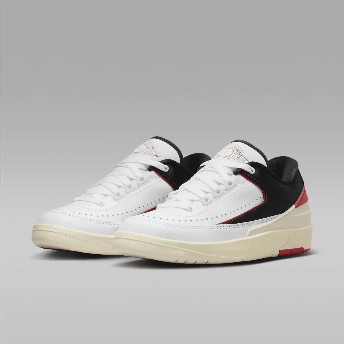Nike shoes - White/Black/Coconut Milk/University Red (UPC: 196969076252) 3